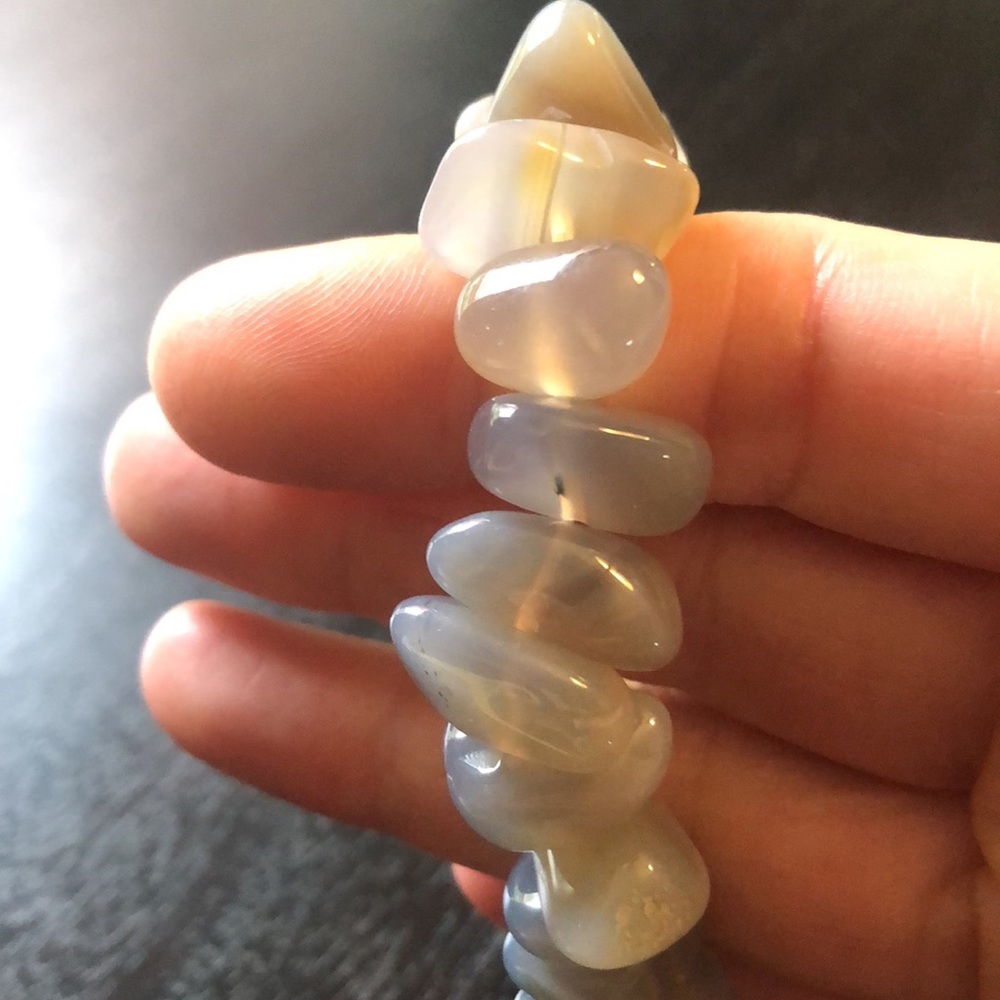 Agate Beaded Stretch Bracelet. - image 6